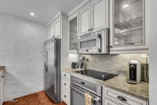Photo #3: 6577464 Listing