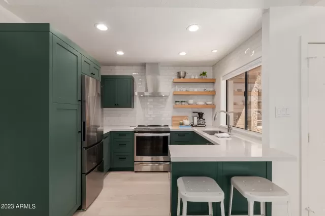 MLS: 6577491 Condo For Sale