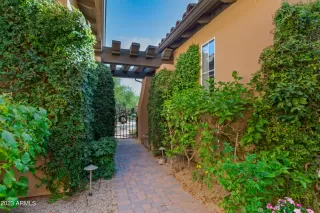 Photo #1: 6577638 Listing