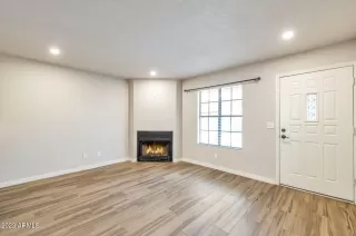 Photo #6: 6578136 Listing