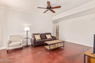 Photo #3: 6578620 Listing