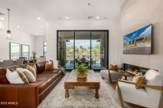 Photo #5: 6579382 Listing 