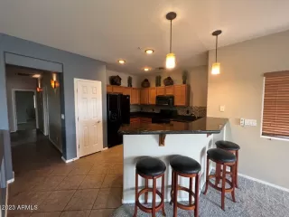 Photo #5: 6579543 Listing