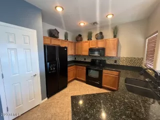 Photo #6: 6579543 Listing