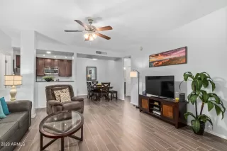 Photo #5: 6579631 Listing 
