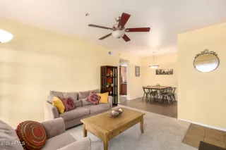 Photo #4: 6579761 Listing