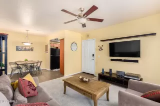 Photo #5: 6579761 Listing