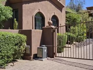 Photo #3: 6579871 Listing