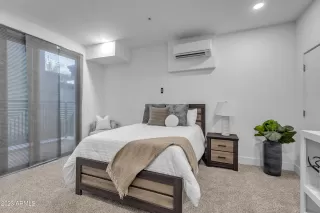 Photo #5: 6580130 Listing