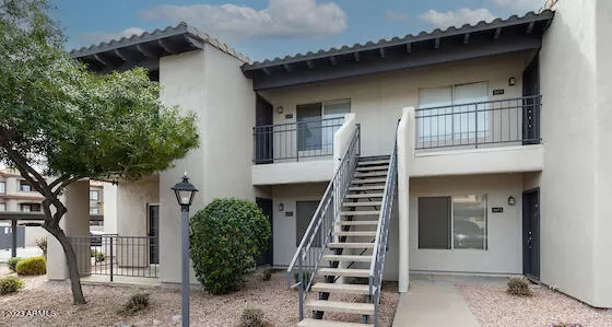 MLS: 6580664 Condo For Sale