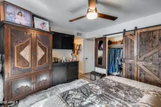 Photo #6: 6580666 Listing