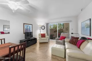 Photo #3: 6580667 Listing 