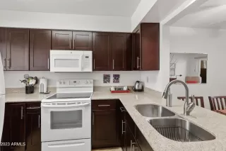 Photo #6: 6580667 Listing 