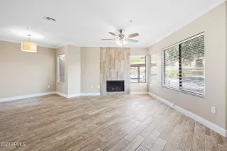 Photo #4: 6580763 Listing