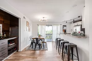 Photo #5: 6580774 Listing 