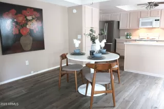 Photo #3: 6580825 Listing