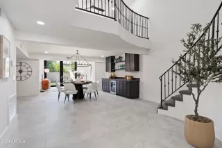 Photo #2: 6580875 Listing