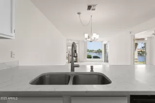 Photo #6: 6581370 Listing 