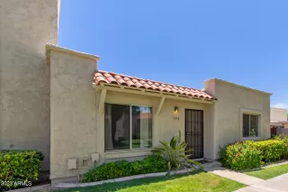 Photo #4: 6581745 Listing