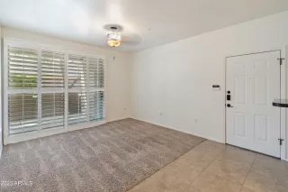 Photo #4: 6582162 Listing