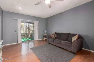 Photo #5: 6582183 Listing