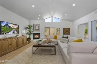 Photo #2: 6582374 Listing