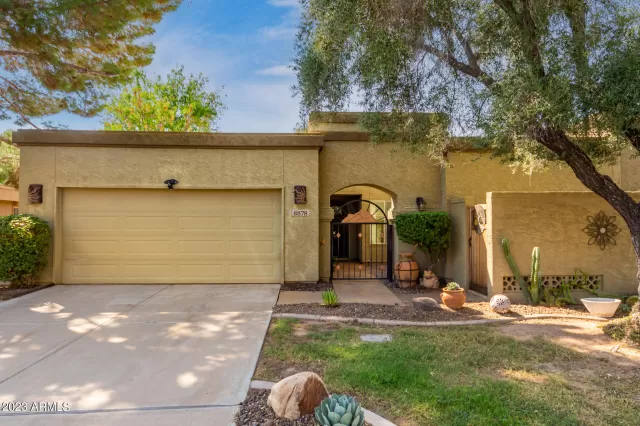 MLS: 6582476 Condo For Sale