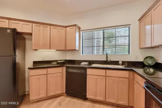 Photo #6: 6582478 Listing