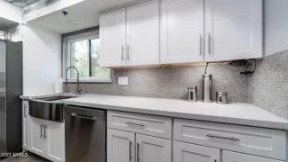 Photo #5: 6582894 Listing