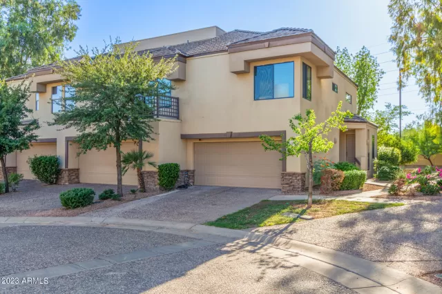 MLS: 6582916 Condo For Sale