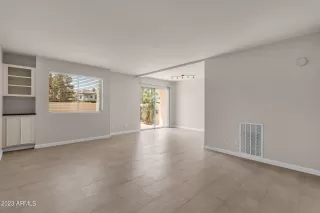 Photo #4: 6583087 Listing 