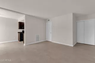 Photo #5: 6583087 Listing 