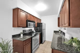 Photo #5: 6583470 Listing