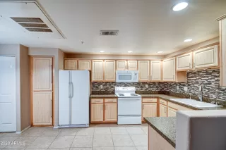 Photo #3: 6583526 Listing 