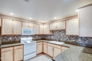 Photo #4: 6583526 Listing 