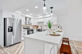 Photo #2: 6583691 Listing 