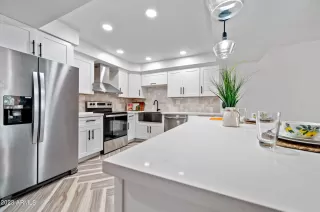 Photo #4: 6583691 Listing 