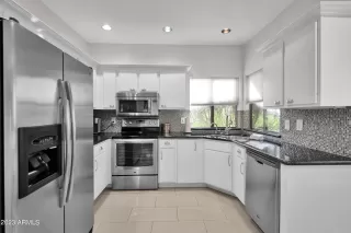 Photo #4: 6583890 Listing 