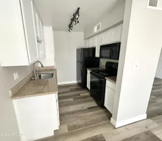 Photo #5: 6583945 Listing 