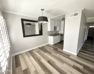 Photo #6: 6583945 Listing 