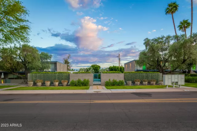 MLS: 6584089 Condo For Sale