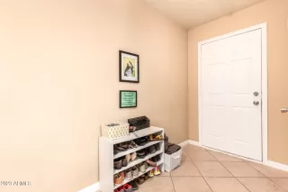 Photo #5: 6584378 Listing