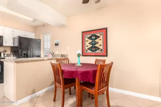 Photo #6: 6584378 Listing
