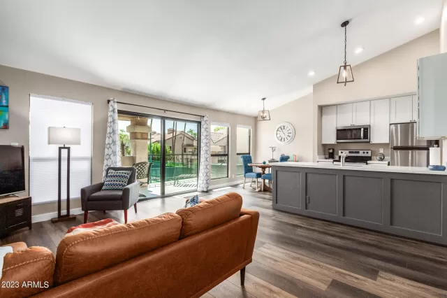 MLS: 6584486 Condo For Sale