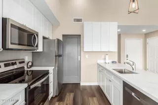 Photo #5: 6584486 Listing 