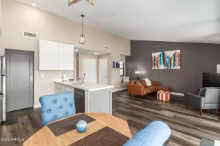 Photo #6: 6584486 Listing 