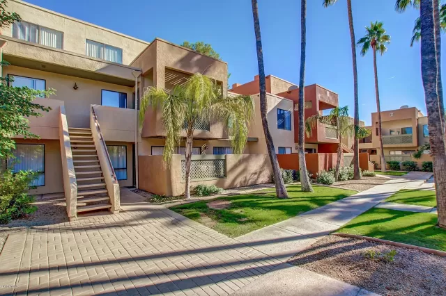 MLS: 6584618 Condo For Sale