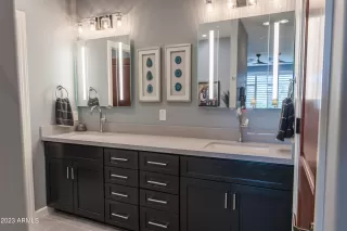Photo #6: 6584712 Listing