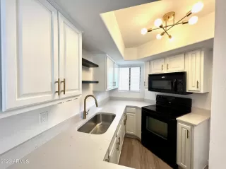 Photo #4: 6584832 Listing