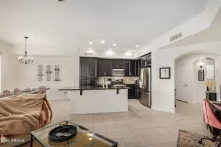 Photo #3: 6584876 Listing